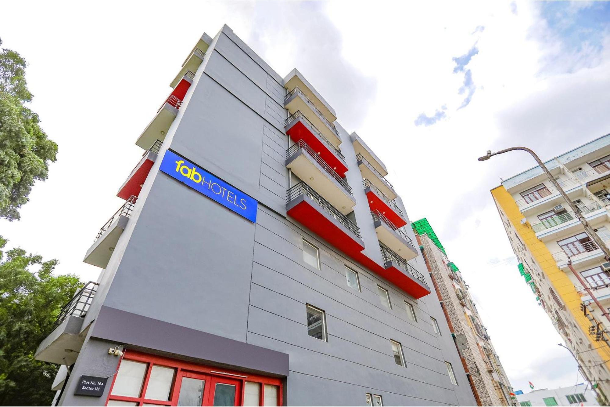 Super Townhouse O Hotel Aditya Residency Near Parthala Over Bridge Sector 121 Noida Indirapuram Exterior foto
